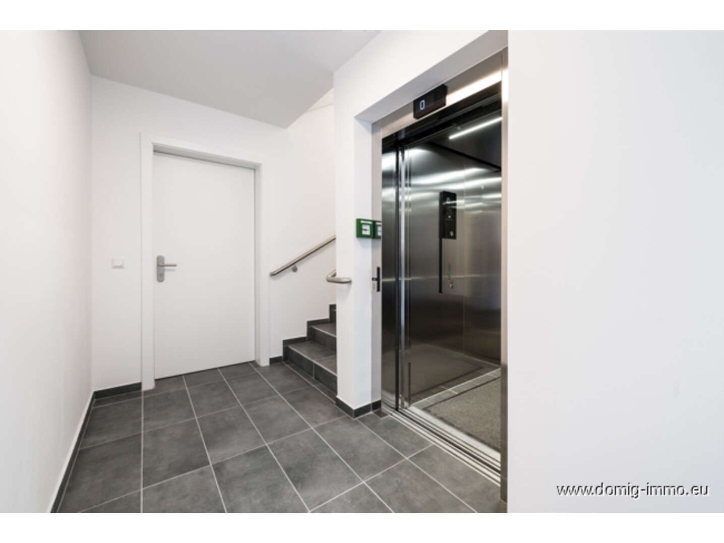 Aufzug / Stiegenhaus