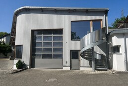 Hallen Eingang