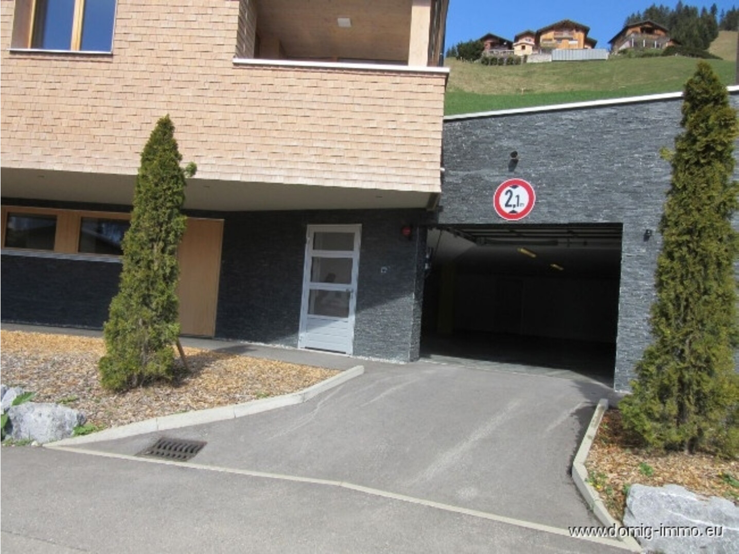 Tiefgaragen Einfahrt