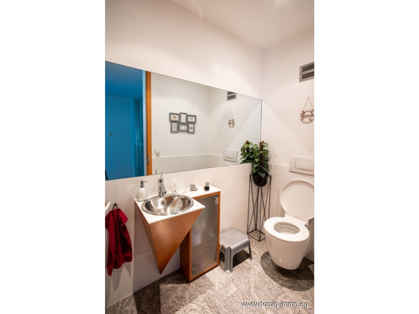 Gäste WC (Wohnhaus)