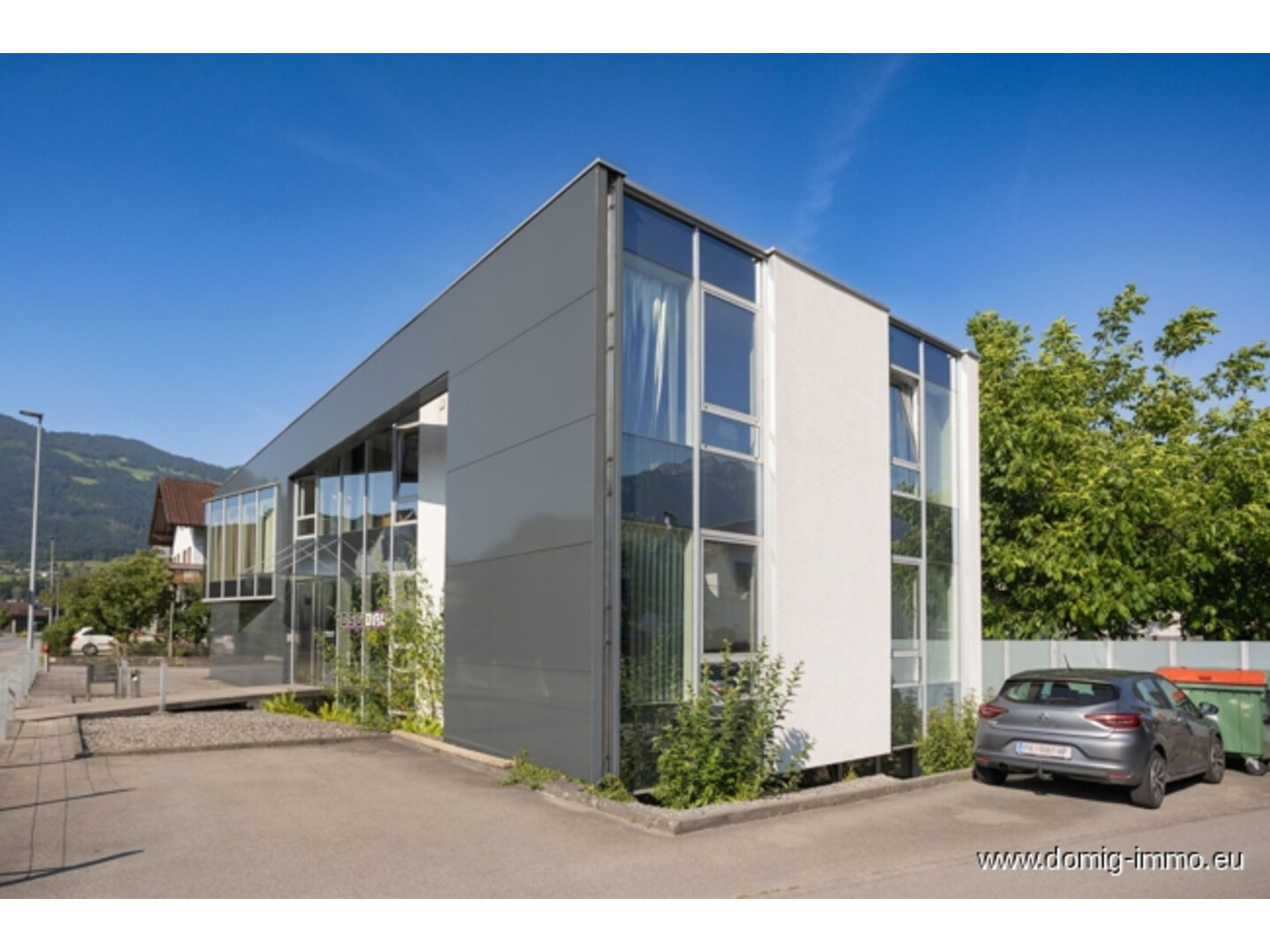 Außenansicht Straßenseite